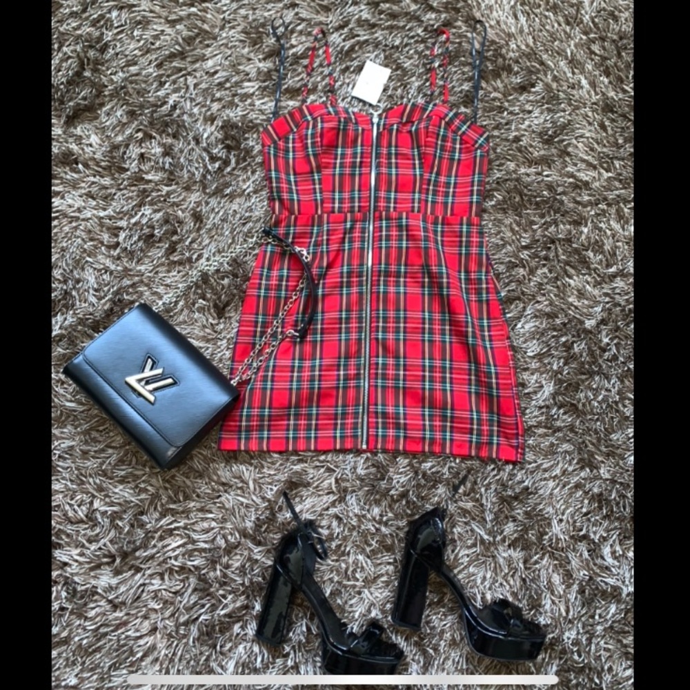 Red plaid dress!